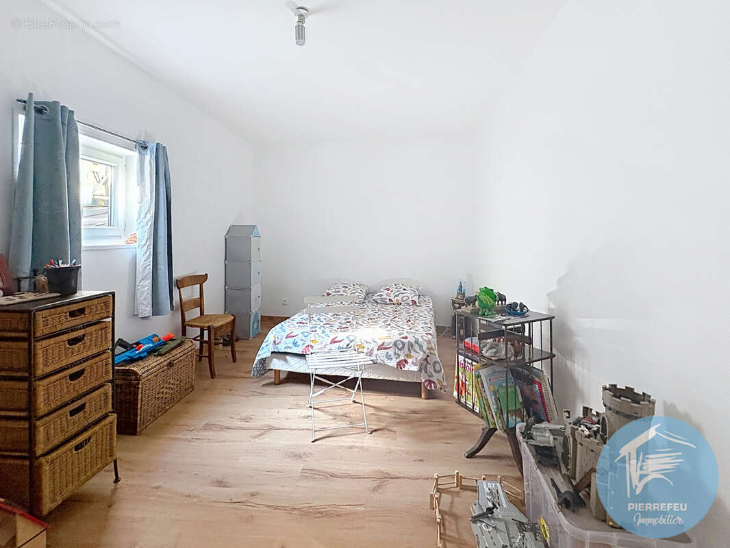 Tarare centre - immeuble de rapport r+2 de 277 m2 - vendu entierement loue - photo 6