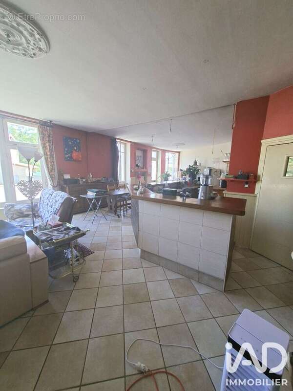 Photo 4