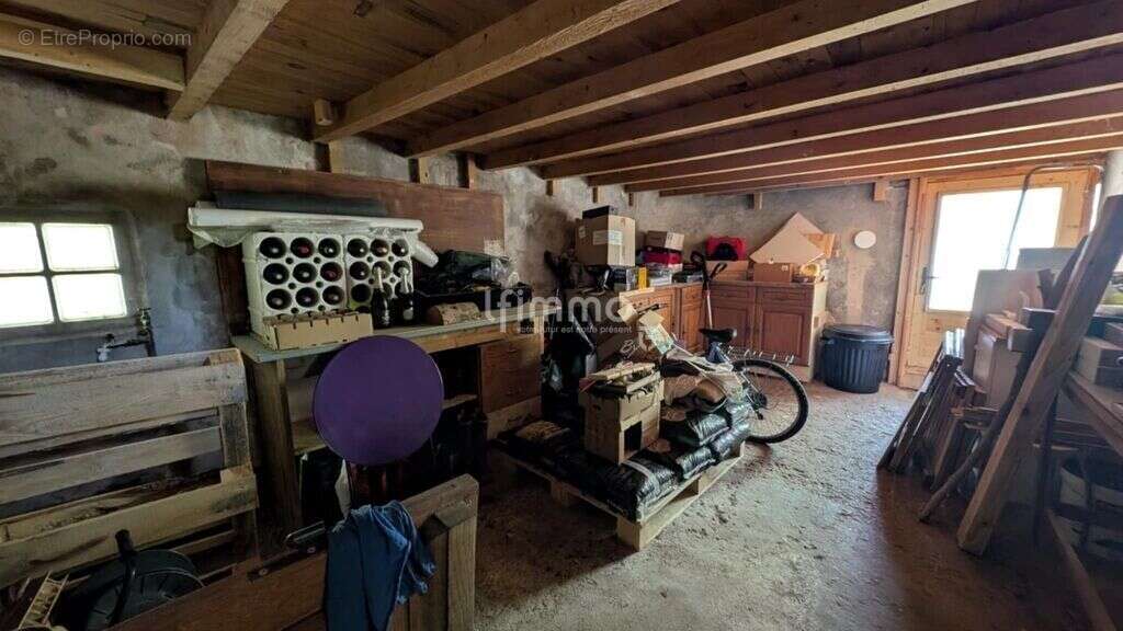 Maison à VILLARDEBELLE