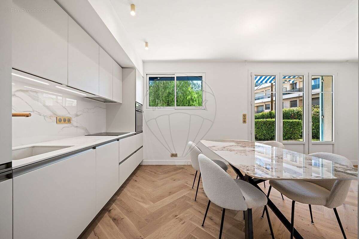 Appartement à BEAULIEU-SUR-MER