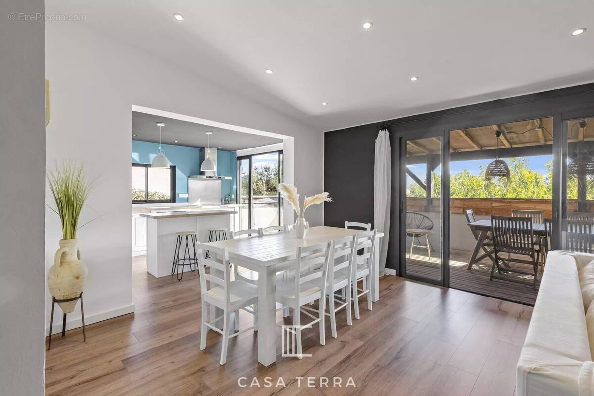 Maison à PORTO-VECCHIO