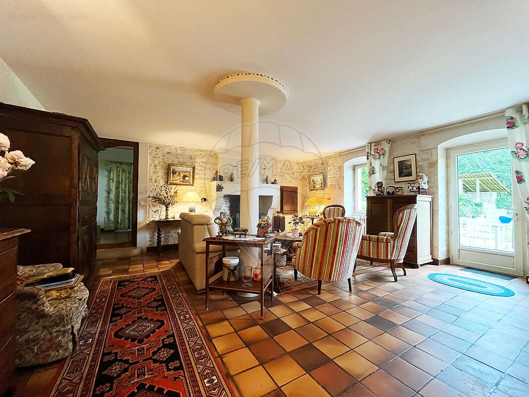Maison à ANNEPONT