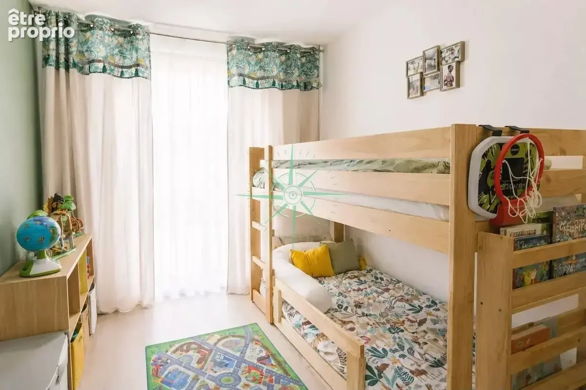 À VENDRE - Appartement 3 pièces  85 m2 avec balcon, garage et caves - photo 9