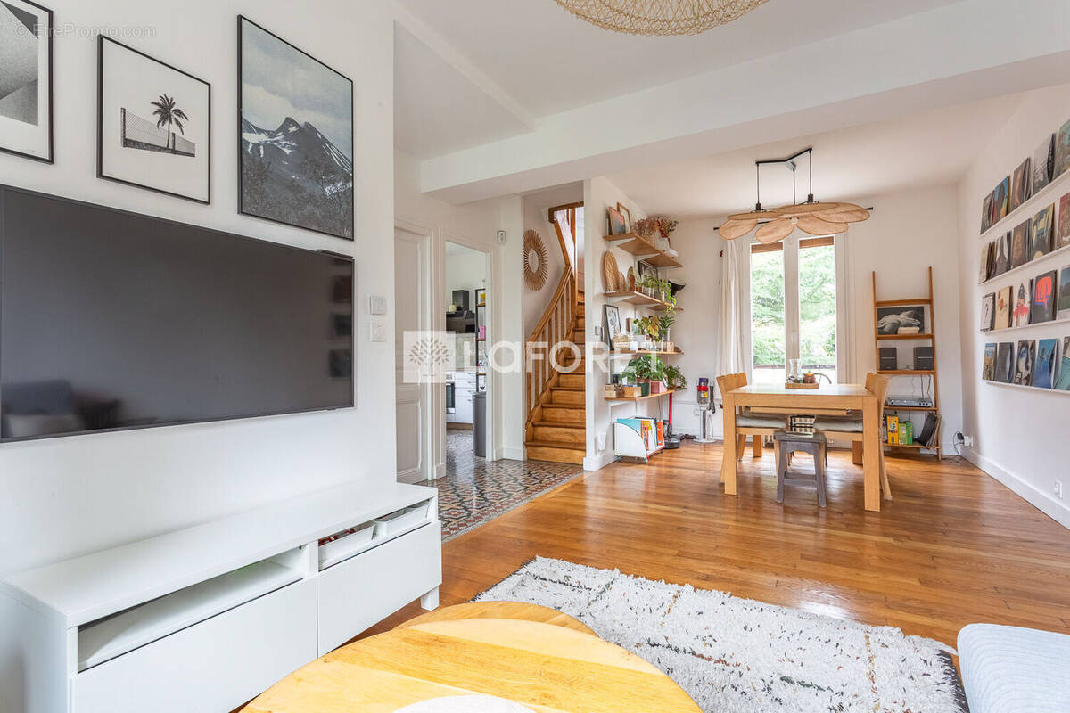 Maison à VIRY-CHATILLON