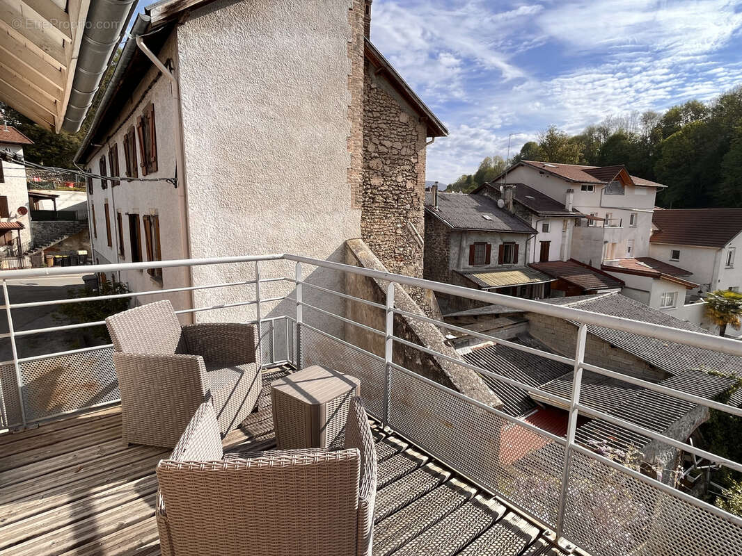 Appartement t2 avec terrasse - bas centre rives - photo 7