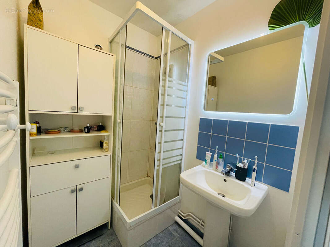 Appartement à SARTROUVILLE