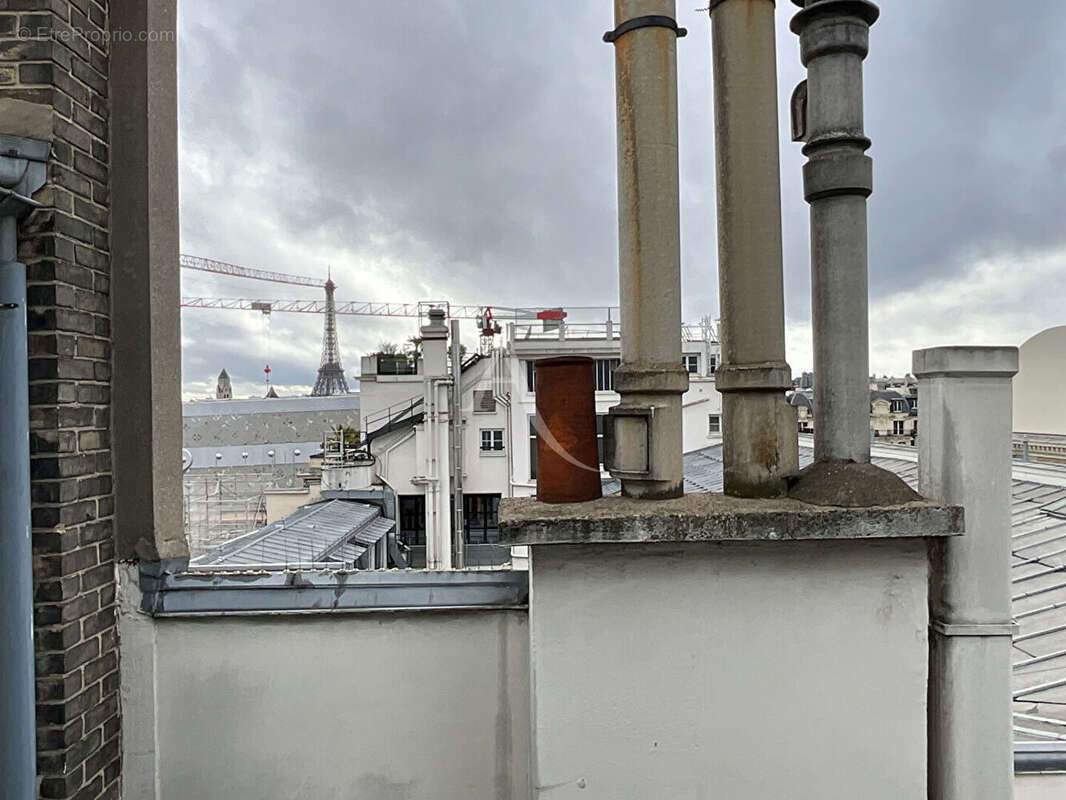 Appartement à PARIS-8E