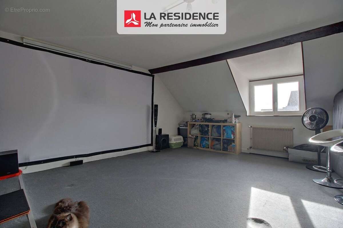 Maison à SAINT-ETIENNE-DU-ROUVRAY