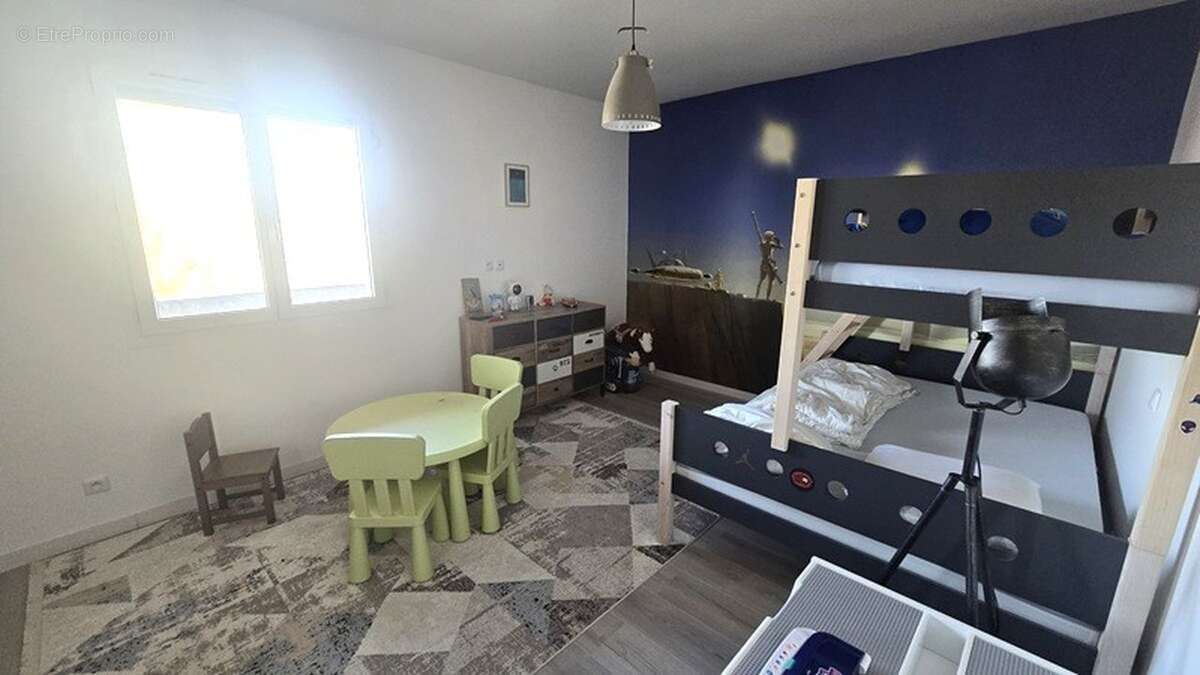 Maison à VILLEMOUSTAUSSOU