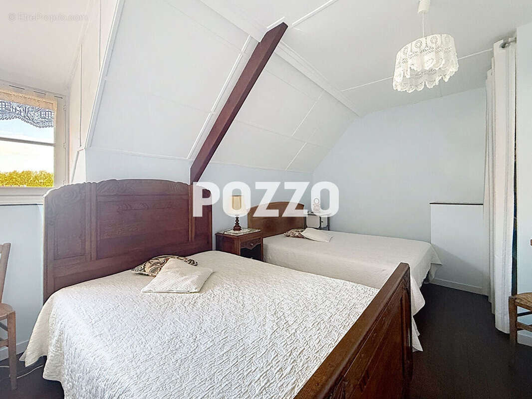 Maison à SAINT-PAIR-SUR-MER