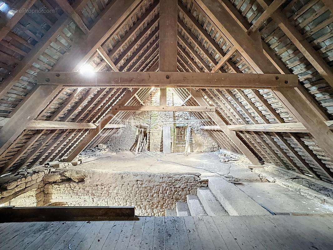 Maison à CLITOURPS