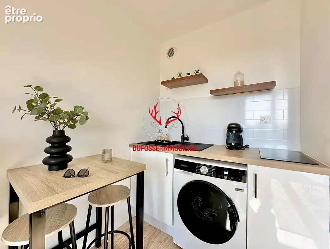 Appartement Sanary-sur-Mer 1 pièce 20 m²  en dernier étage + Terrasse + Piscine + Parking - photo 3
