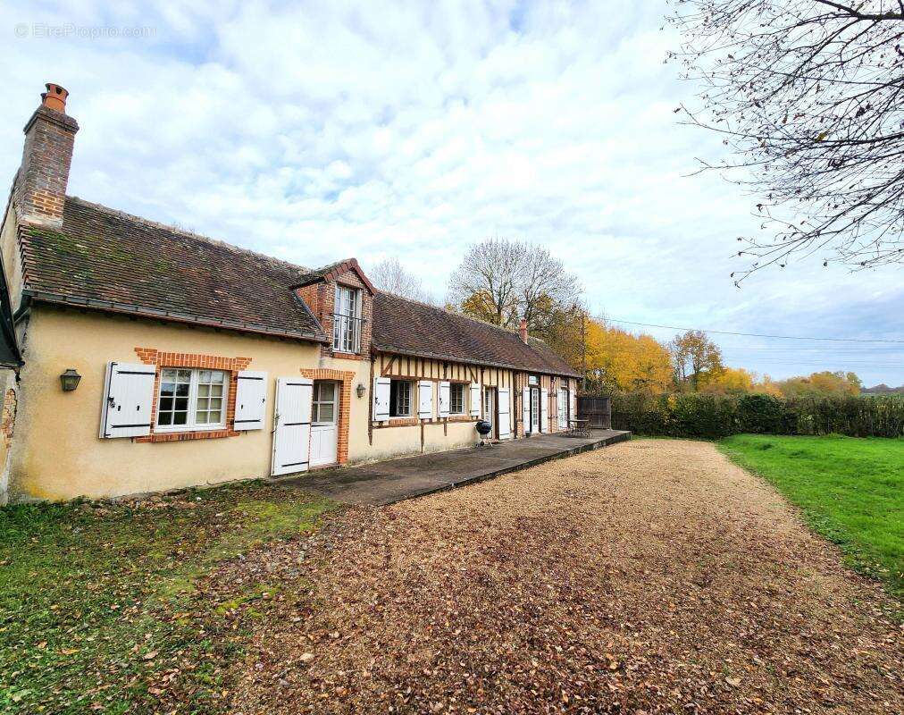 Maison à LE GAULT-PERCHE