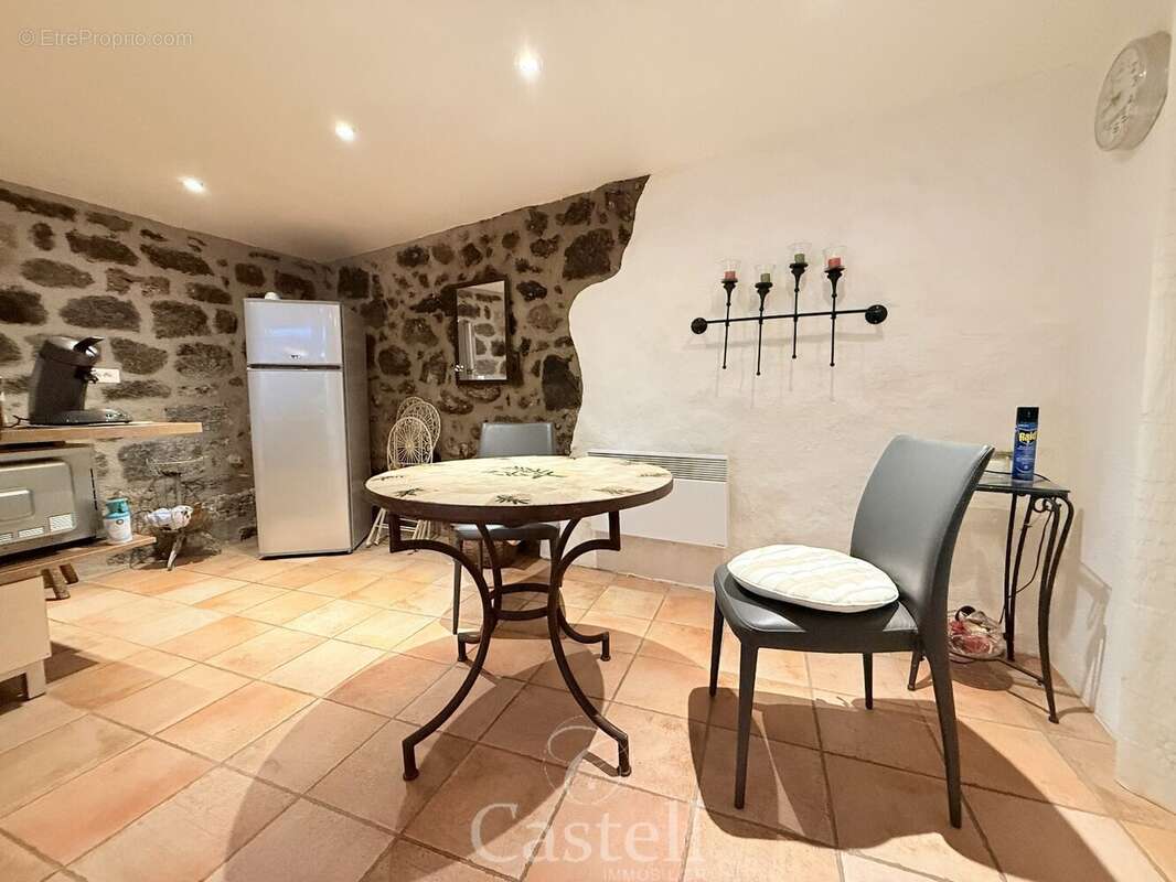 Maison de ville r+2 proche des berges de l'herault - photo 6