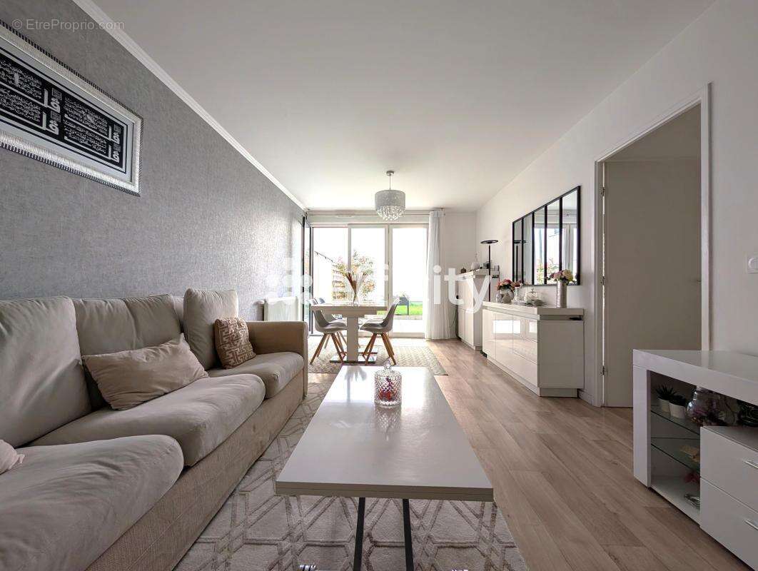 Appartement à EPINAY-SUR-SEINE