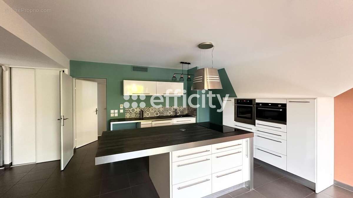 Appartement à VAULX-EN-VELIN