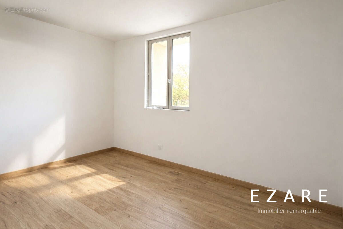 Chambre 2  - Maison à DEMIGNY
