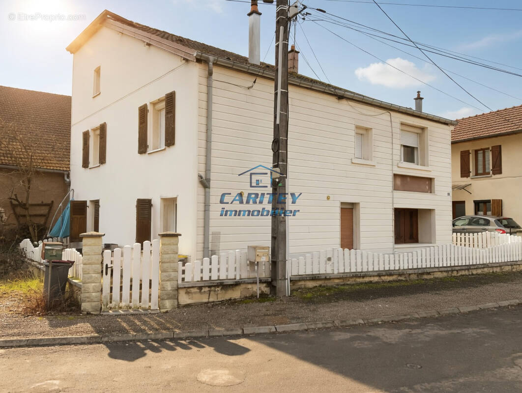 Maison à FROIDECONCHE