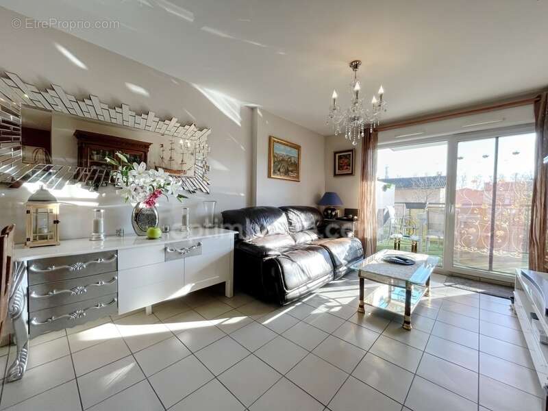 Appartement à VAULX-EN-VELIN