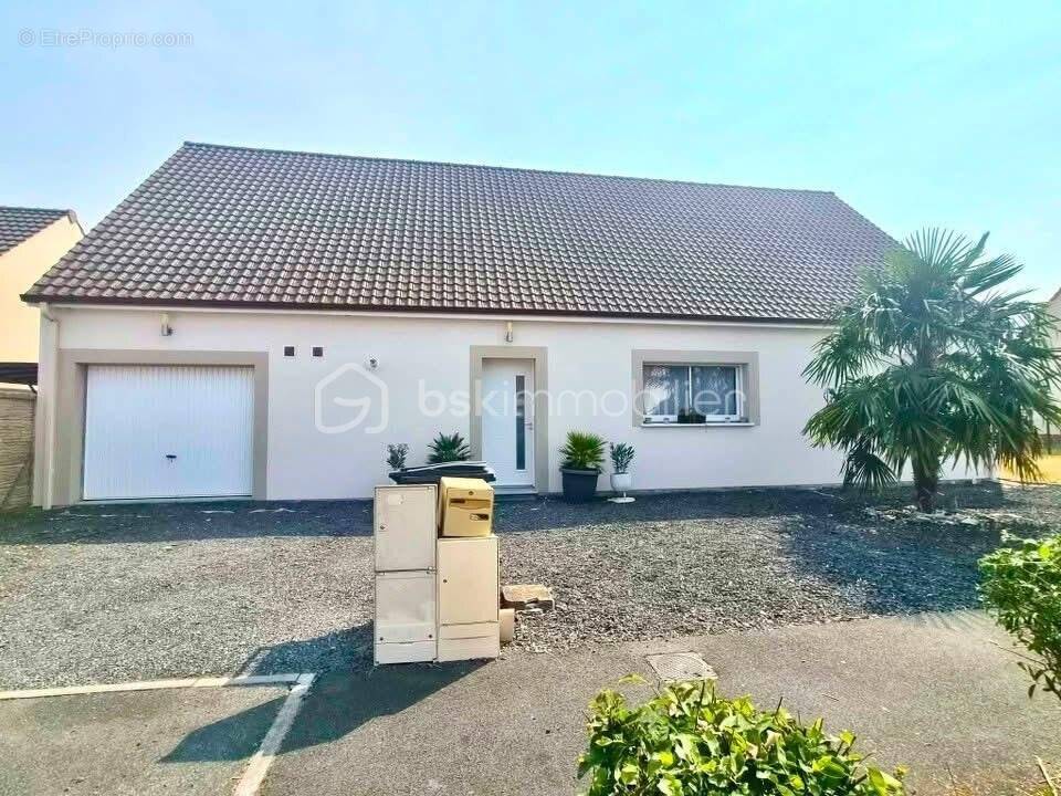 Maison de plain-pied de 2016 – 103 m² – 3 chambres – Combles aménageables – Montdidier (80500) - photo 1