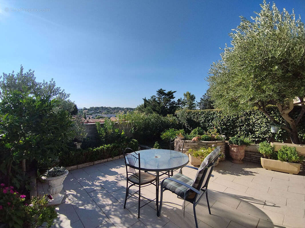 Maison à VILLENEUVE-LES-AVIGNON