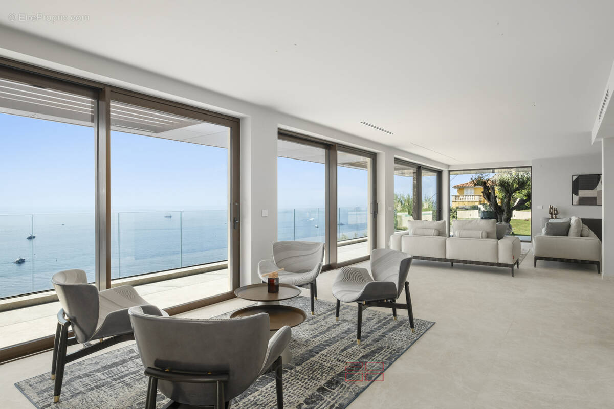 Maison à ROQUEBRUNE-CAP-MARTIN