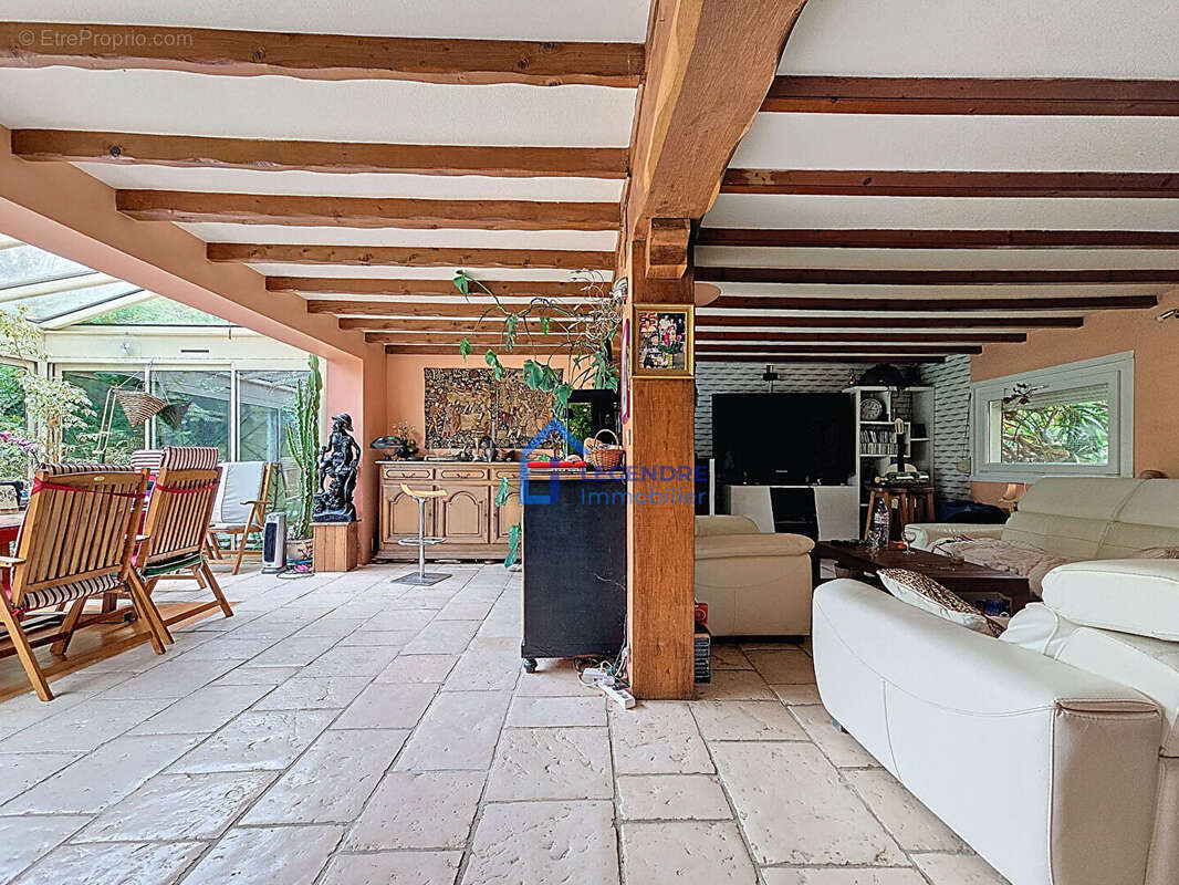Maison à LA FRETTE-SUR-SEINE