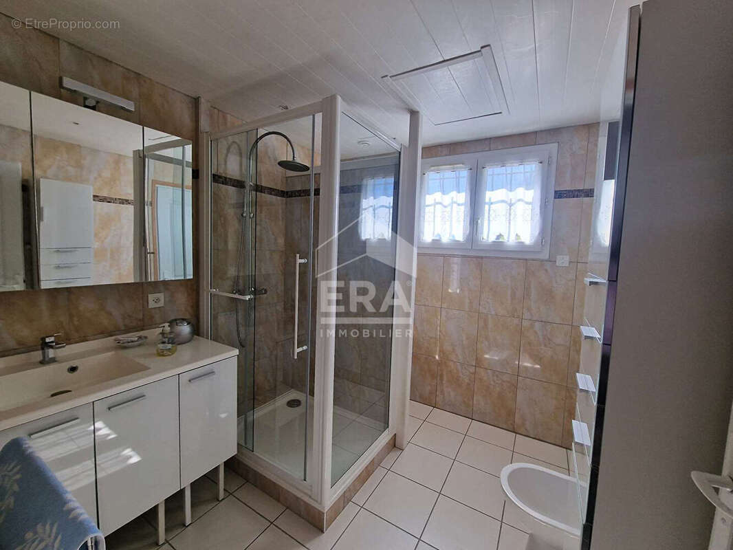 Maison à LA COUARDE-SUR-MER