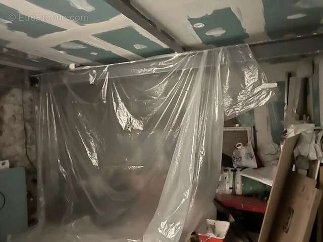 Commerce à PARIS-16E