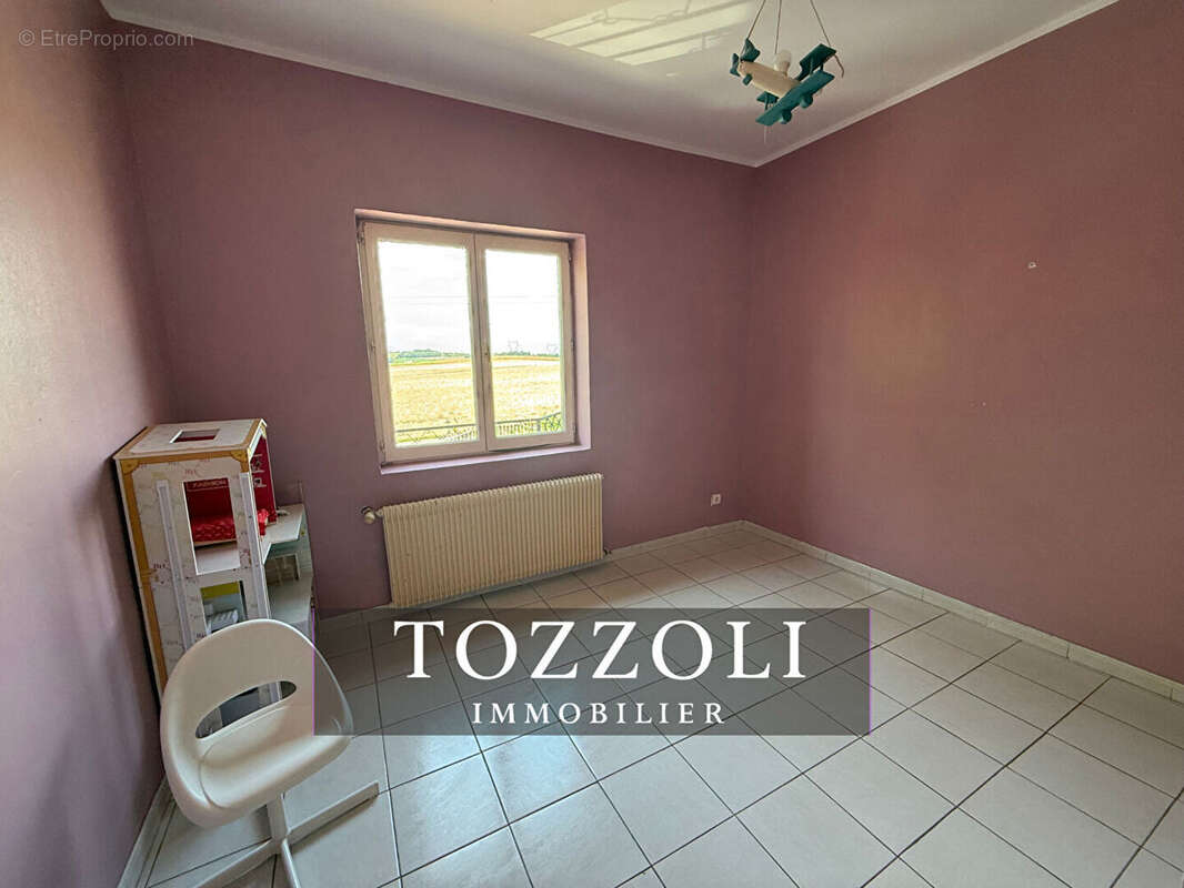 Maison Diemoz 7 pièce(s) 155.25 m2 - photo 10