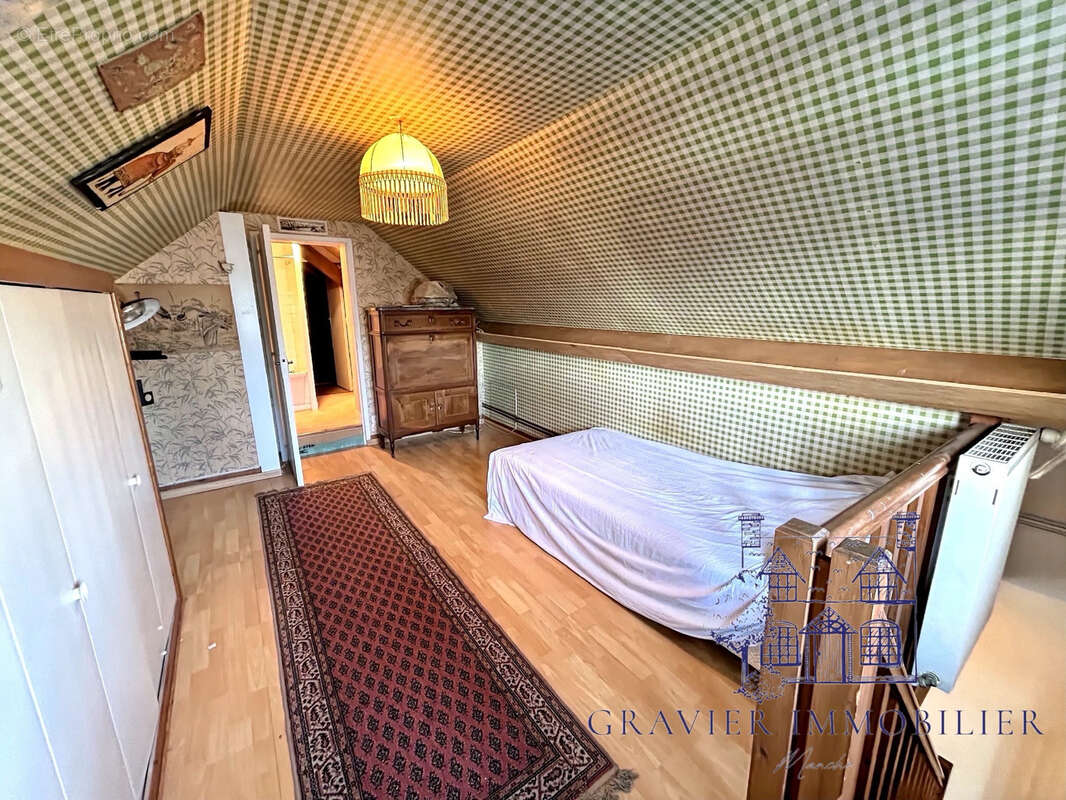 Maison à SAINT-GERMAIN-SUR-AY