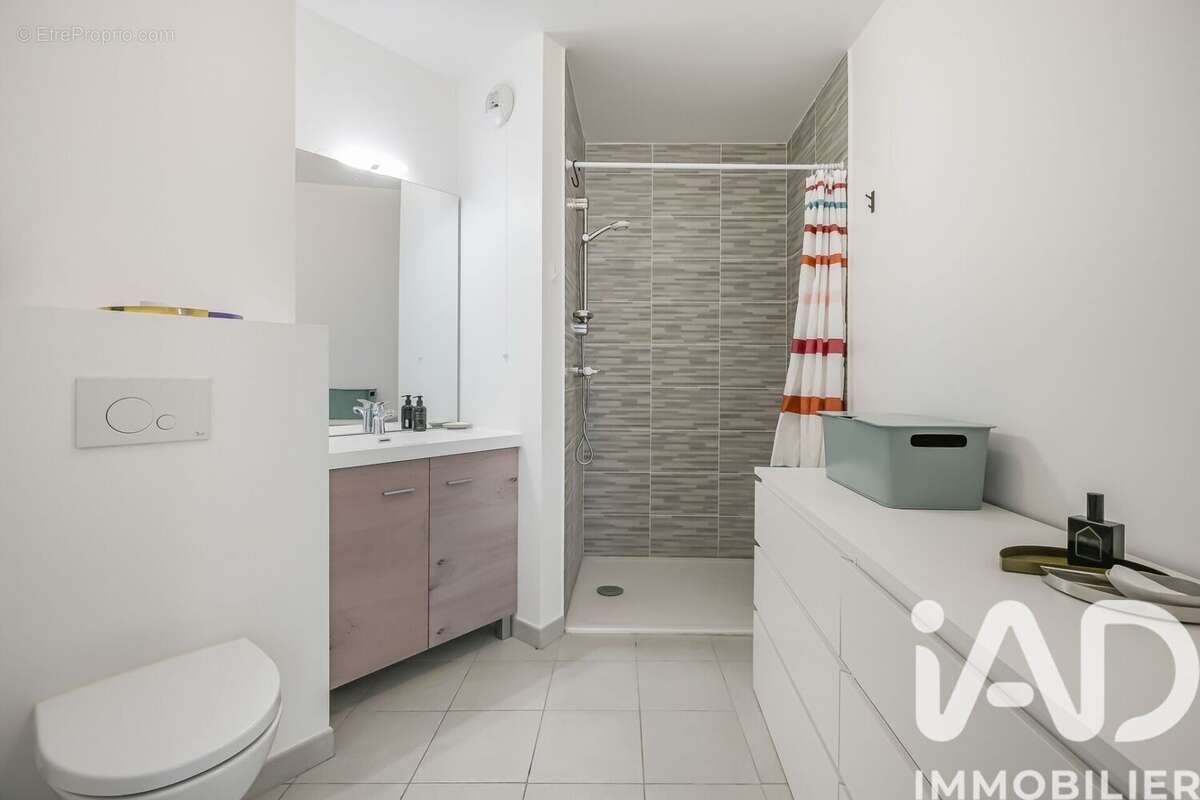 Photo 7 - Appartement à LES LILAS