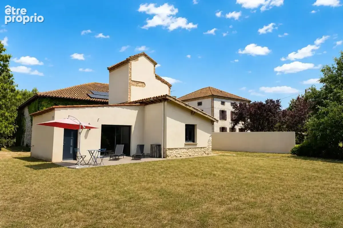 Maison de 9 pièces de 319 m² située à Bioule - photo 15