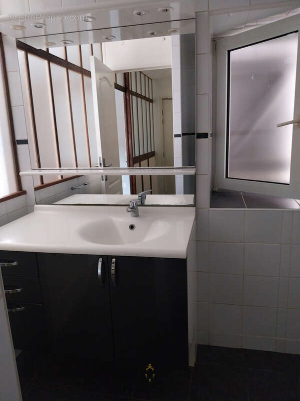 Appartement à LAY-SAINT-CHRISTOPHE