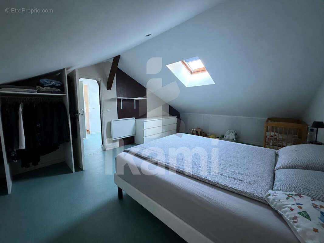 Duplex lumineux sans vis-à-vis   Esprit maison avec beaux volumes et emplacement idéal - photo 6