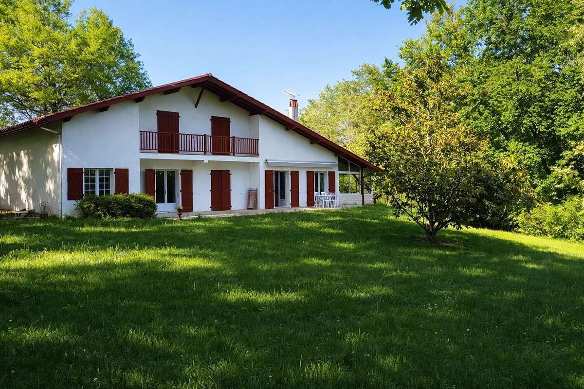 Maison à MOUGUERRE