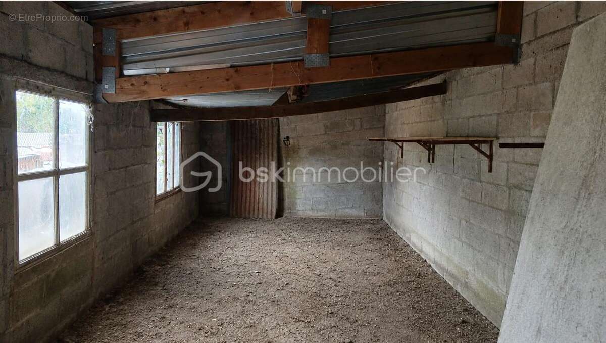OFFRE ACCEPTEE - LE SOURN – Maison individuelle avec fort potentiel d'évolution – Terrain d'environ 800 m² - photo 13