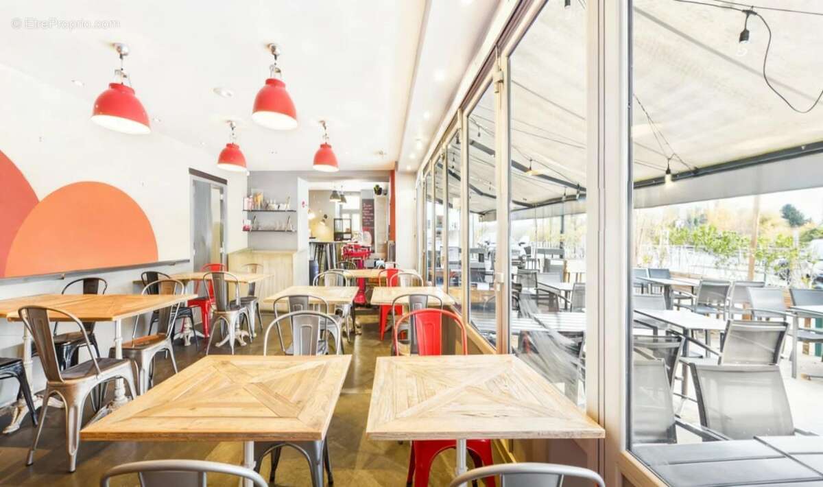 Commerce à CONFLANS-SAINTE-HONORINE