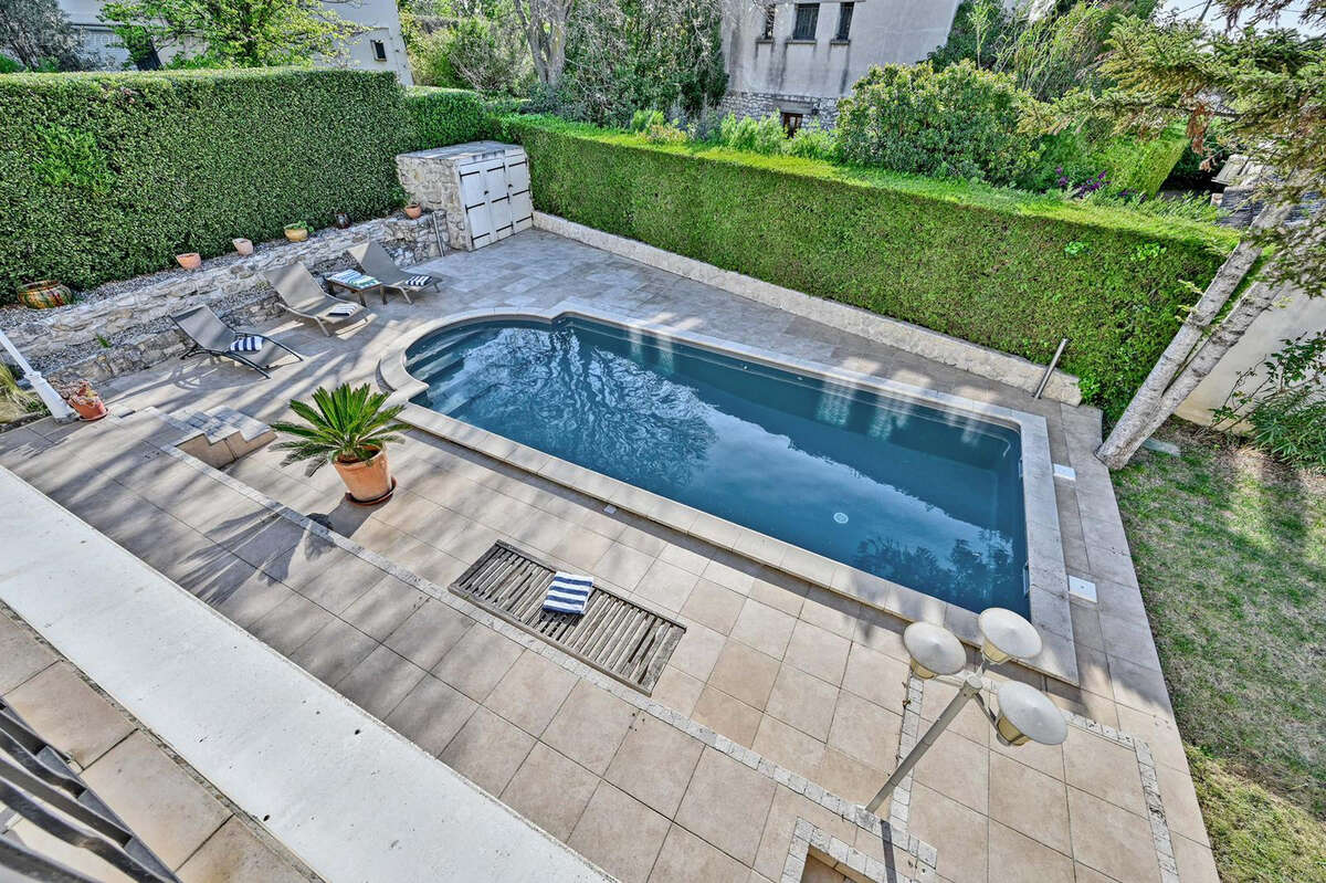 Maison au calme, Villeneuve Les Avignon, 3 chambres, avec jardin / piscine / garage - photo 3