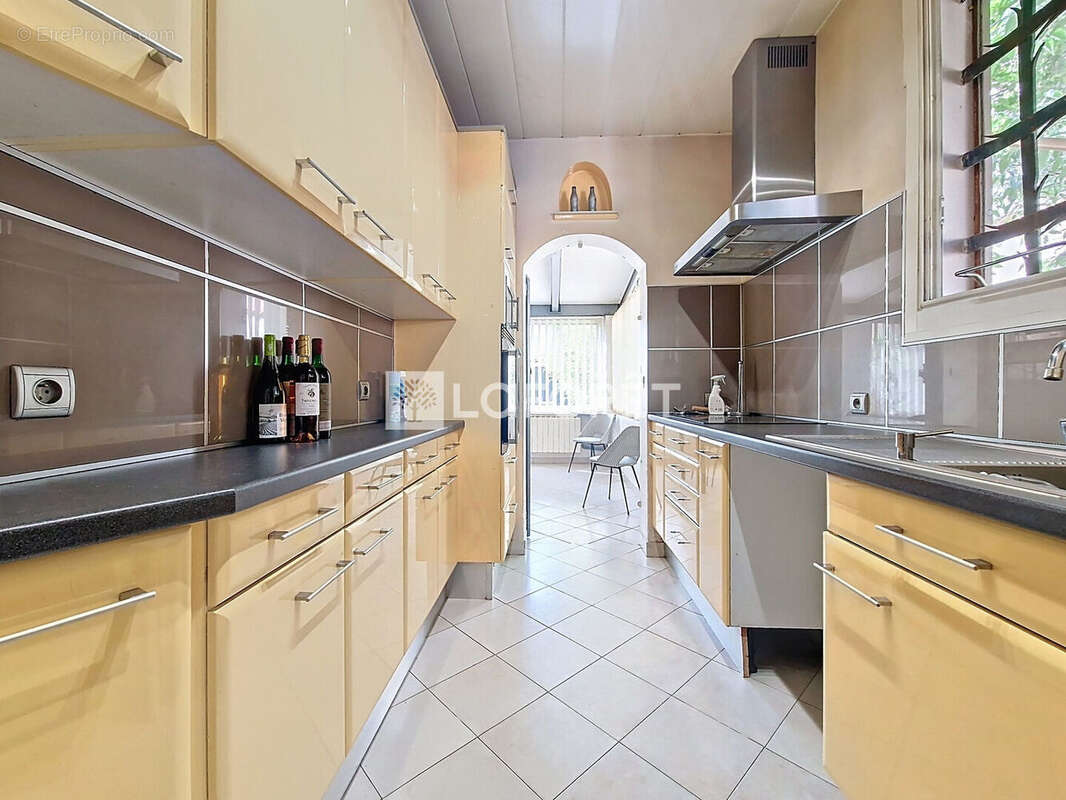 Appartement à MARSEILLE-9E