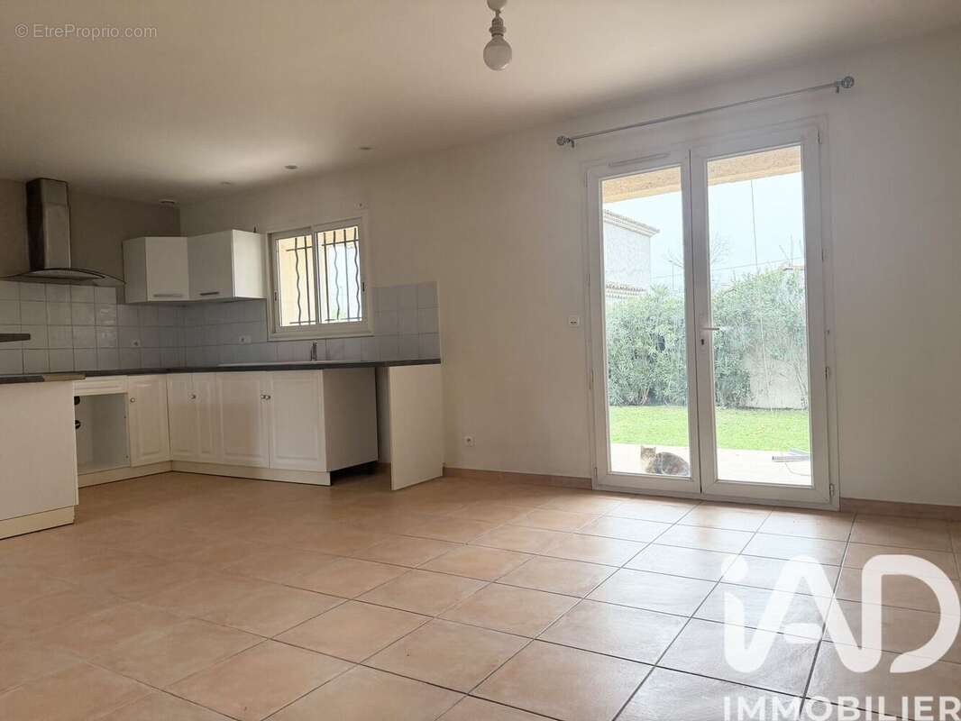 Photo 8 - Maison à SALON-DE-PROVENCE