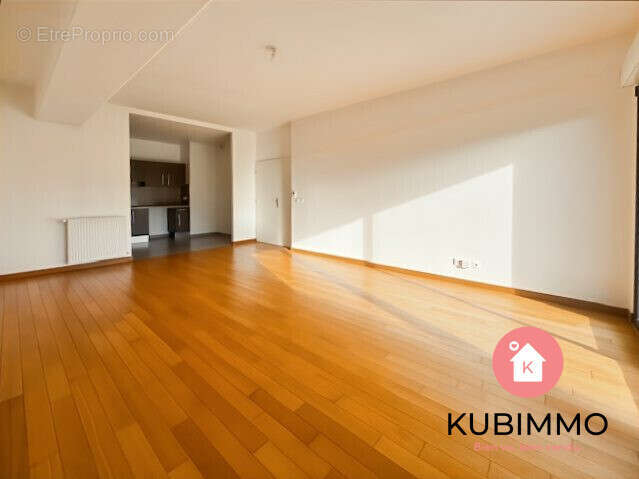 Appartement à FERRIERES-EN-BRIE