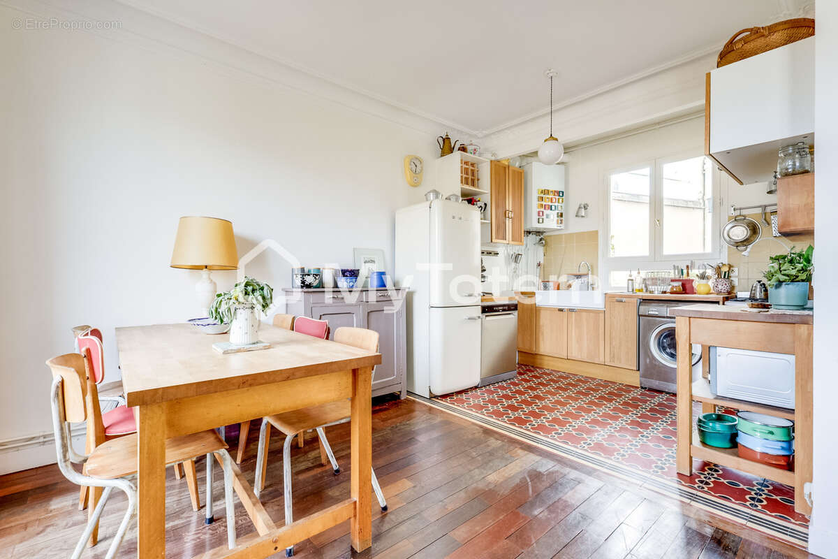 Appartement à PARIS-11E