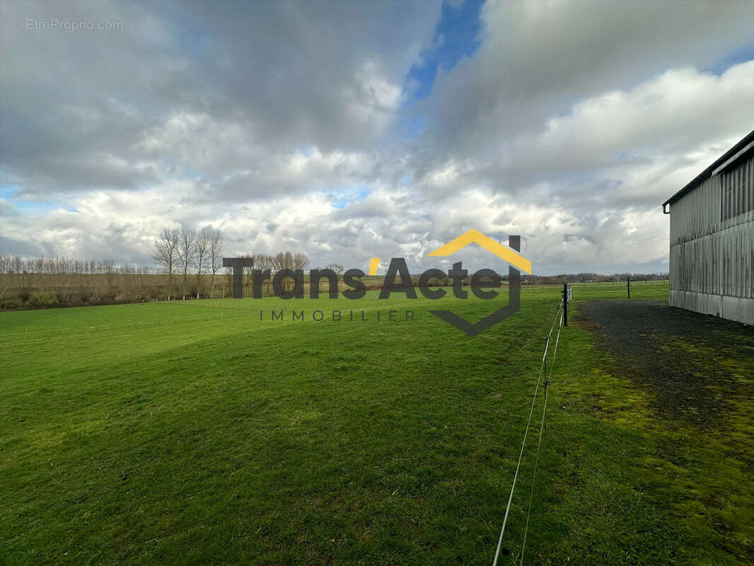 Maison à LATTRE-SAINT-QUENTIN