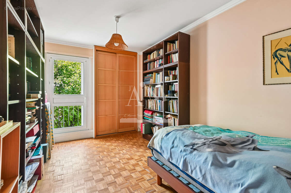 Appartement à NANTERRE