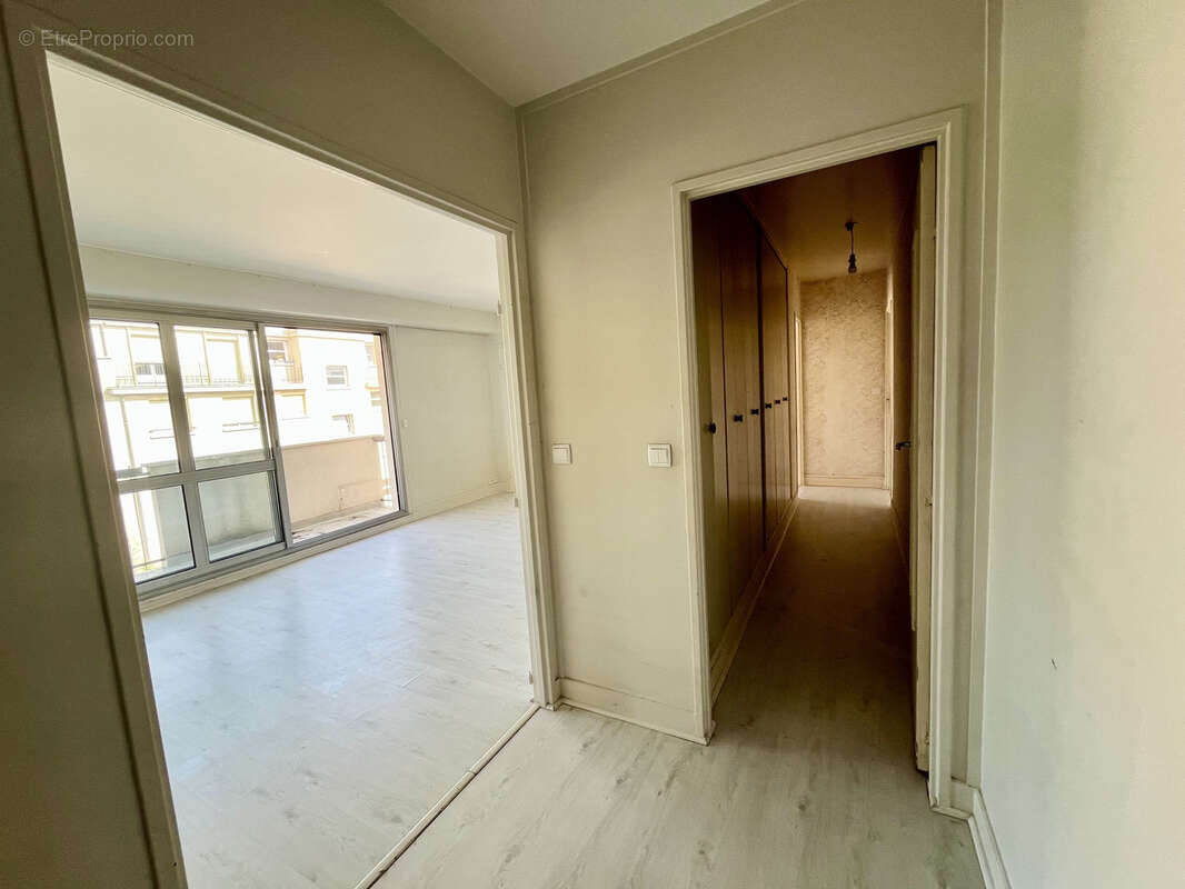 Coeur de la Varenne : appartement en dernier étage - photo 3