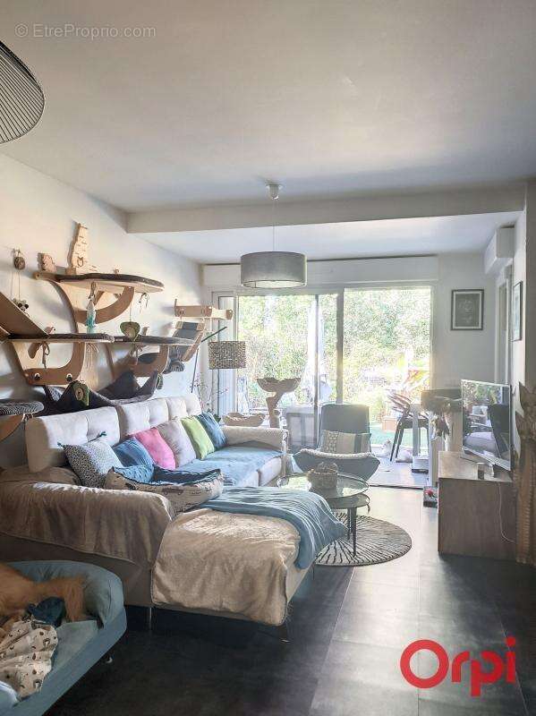 Appartement à SIX-FOURS-LES-PLAGES