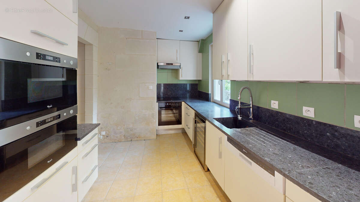 Maison à SAINT-MARTIN-LE-BEAU