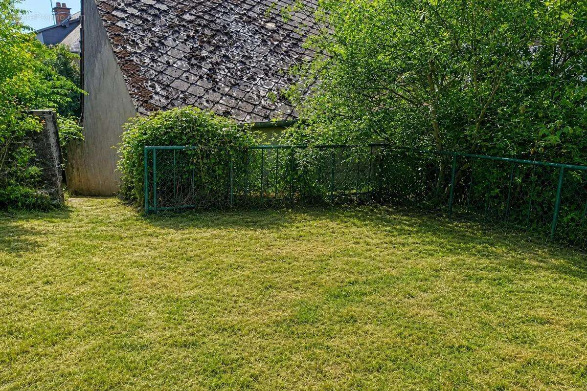 Maison à CHATEAU-CHINON(VILLE)