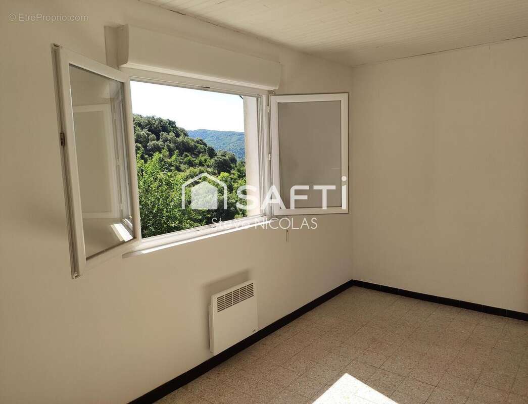 Photo 8 - Appartement à SAINT-FLORENT-SUR-AUZONNET